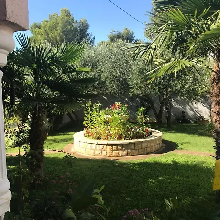 Chiara Apartment *